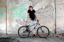 Alexey just assembled his new Cody. Congratulations !!! dartmoor-bikes.com