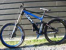 2009 Giant Glory DH medium for sale.   $2575 obo.  Message me for more info, specs or to make me an offer.
Thanks
Forrest