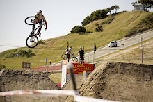 Sea Otter Jump Jam &amp; Whip Contest - Video