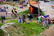 Leogang World Cup 2011 - Graves and Labounkova qualify fastest in 4X
