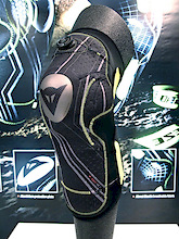 Dainese Oak Pro Aluminum Knee Pads - Eurobike 2011