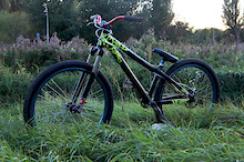 New Ns Decade frame for 2013.! S fucking nice.~! And Proto grips Sam Pilgrim And Nsbikes. :D