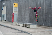 no hander on the expo bus stop