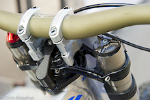 A personal touch on Ragot's bike is this moto inspired headset steerer damper. In heavy cornering, it stiffens up the steering feel of the bike. Zero offset stem for the Summum.