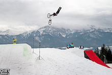 Video: Sony VAIO Winter Edition NS best trick