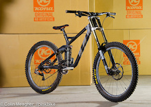 An Exclusive and In-Depth Look at Kona's 2014 Carbon Operator