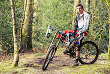 Young pinner Phil Atwill shreds up his local spot - Laurence CE - www.laurence-ce.com