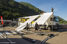 Building the pits on the big rigs is an all hands on deck kind of thing; GT's build takes about 90 minutes.