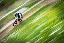 Cam Cole Joins Commencal Riding Addiction For 2014