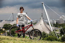 Bike Check: Matt Jones's Prototype Saracen Slopestyle Bike