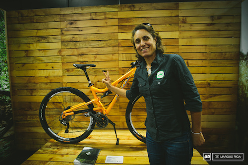 juli furtado mountain bike