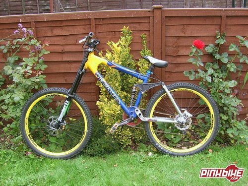 FOR SALE OR P/X OR OFFERS WELCOME :rare 1998 kona stab with marzocchi 04 jnr t's , hope mono m4 on front and on back hope m4, mavic deemax rims wit hope bulbs, race face crank with primo pedals, easton monkey bars, and fox shock , and hope headset
