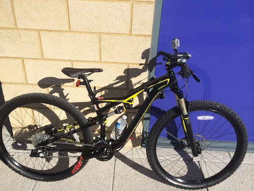 Just a photo of the Scott Ransom's replacement . This is a 29er Spesh Camber with a unique 2 by 10 gearing system (unusual for a xc). Although it may not be as gnarly as the ransom , I'm hoping it'll easier bike to handle on road as well as off road situations