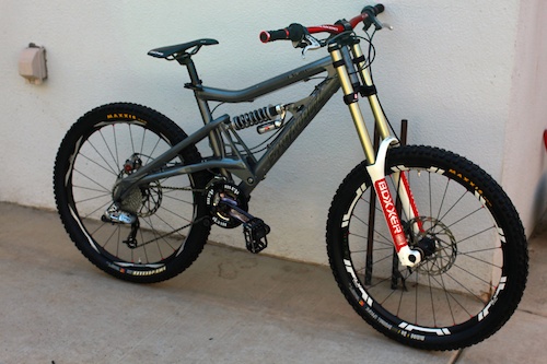2005 Santa Cruz Bullit Medium For Sale