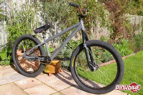 tranny, trailblade2's in 20mm, .243 bars, macneil cassette rear/ revolver front on bfr's, primo powerbites, hookworms but now has fs100's. new street park ride, sweet as..
