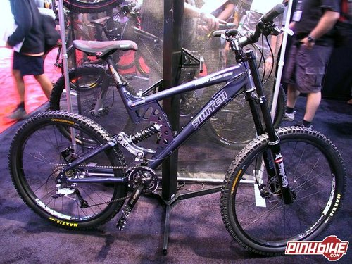 自転車 DH bike mtb ROCKY MOUNTAIN Tested] Rocky Mountain Maiden World Cup | MTB-MAG.COM