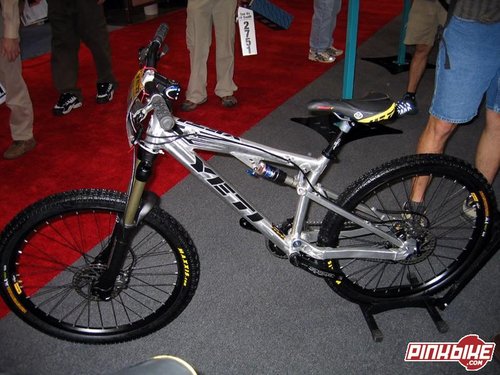 Yeti Cycles at Interbike - No Team News but a lot of Bike News