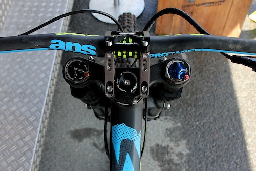 Answers direct mount stem gives riders even more tuning options between 45, 50 or 55mm length.