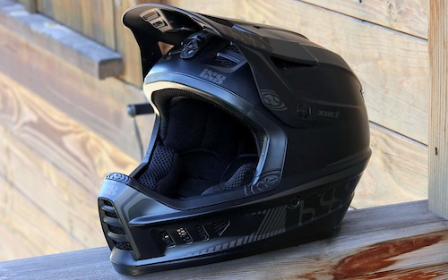 iXS XACT helmet - Checkout July 2016.
Photo: Paul Aston.