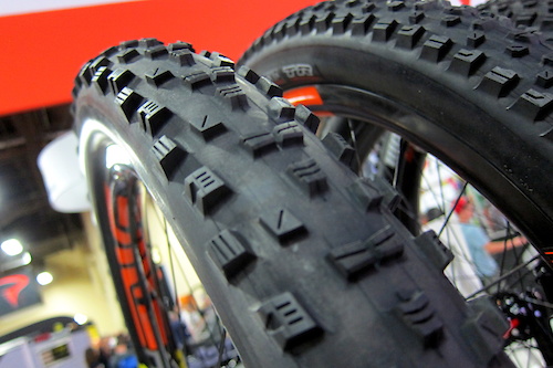 maxxis Forekaster 2.6 tire