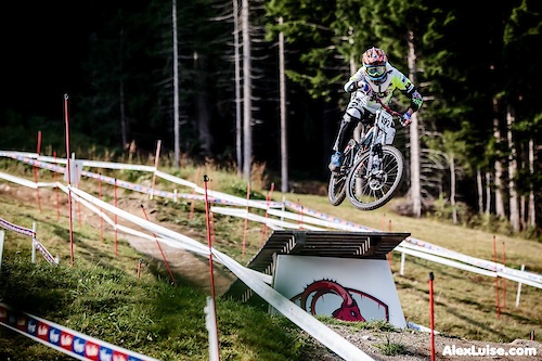 Practice at dh worlds
Ph: Alex Luise
