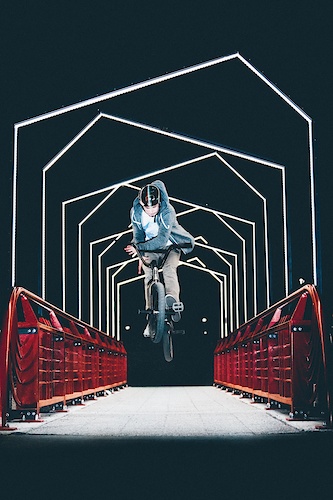 Decided to come back to this rad bridge and take a shot of a barspin in the middle of it.