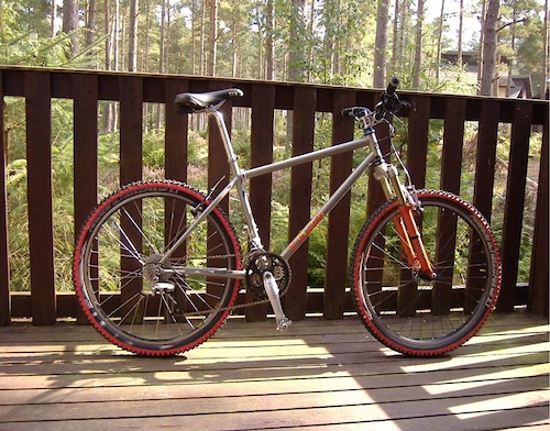 My gorgeous Kona Kilauea at Center Parcs, That I never should have sold ;(