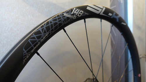 The SL-K is a 30mm wide trail/all mountain wheel.