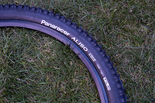 Panaracer Aliso: Designed by Derin Stockton, who also penned the Maxxis' first High Roller, the Aliso is the softer of two high-performance tires the Japanese brand has just released. The Aliso is intended for aggressive riding in loam and wet-conditions.