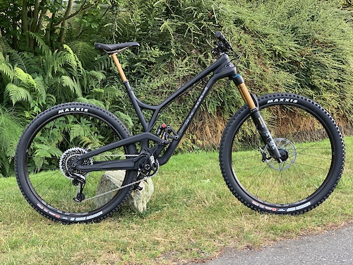 2019 Evil Offering with Fox and Sram X01 all around.