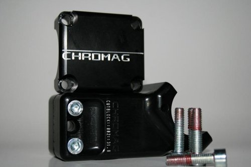 The Cutblock II has a huge clamping surface-no bar slipping here.