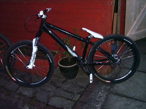 Lightest dirt jump online bike