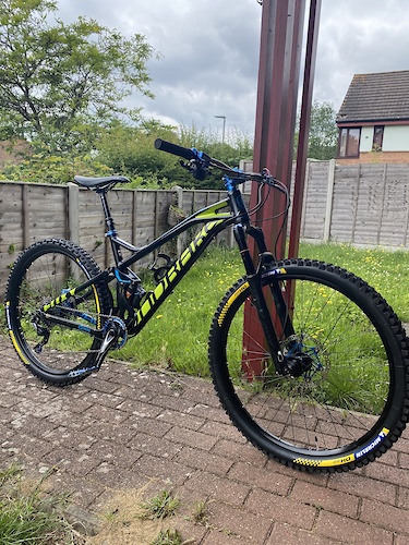 2017 Mondraker Foxy Medium 27.5 Full Suspension Bike For Sale