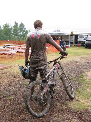 How his helmet stayed clean is beyond me.
