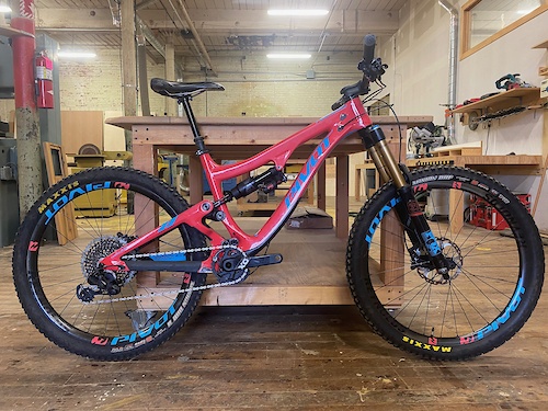 2018 Pivot Firebird 27.5 For Sale