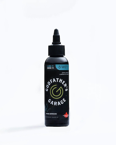 Godfather's Garage

• High in viscosity to help protect your chain against water, crud, and mud
• Scientifically advanced additives bond deep into the metal surfaces of the chain which help to prevent corrosion.
• Designed for nasty, wet weather riding
Sustainably sourced natural base oils
• Made in Canada