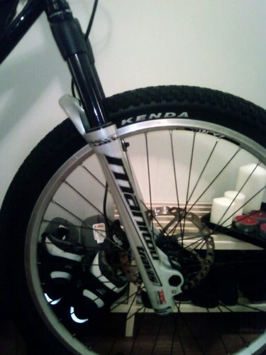 manitou fork integrated mudguard