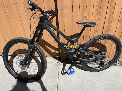 Specialized demo best sale 8 2019 carbon