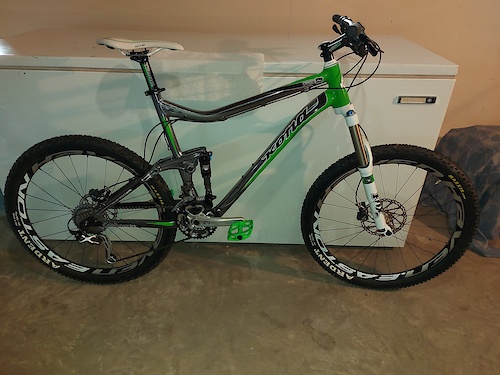 2012 Kona manipulative Cadabra