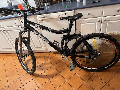 kona dawg deluxe 2004