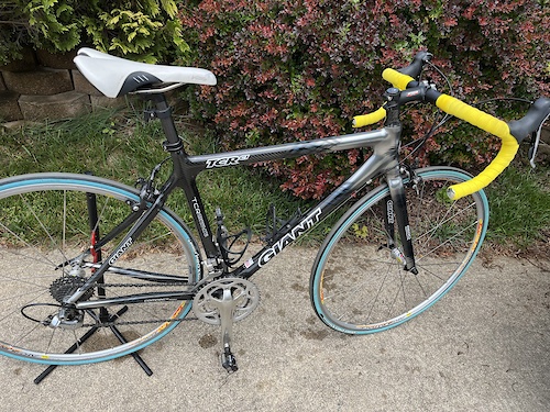 Results for giant tcr Road Complete Bikes For Sale Buy and Sell Used Road Complete BikesPage 4 Pinkbike BuySell Search