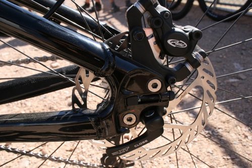 The Jackal's smart adjustable dropout's look clean and well thought out