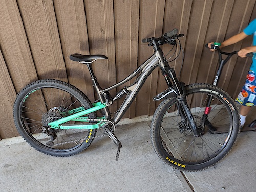 Used kids clearance mountain bikes