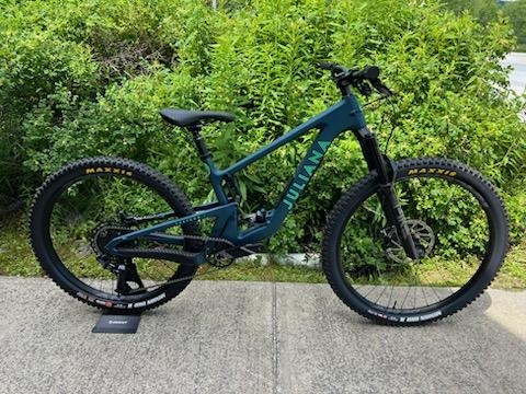 Juliana demo bikes for sale hot sale