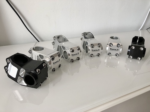 Azonic Shorty Deluxe DH Stem: 60mm x 25.4mm x 1 1/8