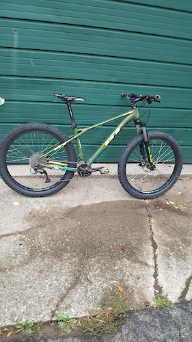 GT Pantera Sport 27.5+ Review - YouTube