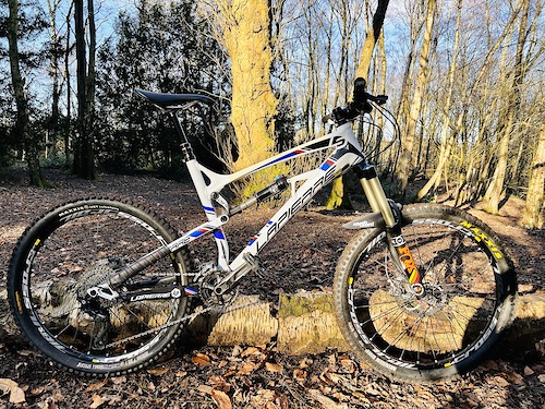 Used enduro mountain bikes for sales sale