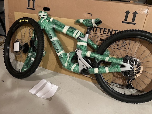 College Student Builds 2.5 kg Removable E-Bike Motor For $300 - Pinkbike