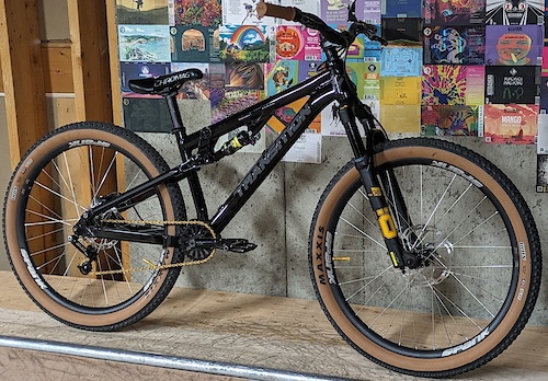 ゴールドSODAホイール 700c