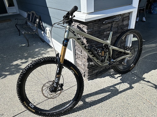 Used pivot mountain bikes for sale sale